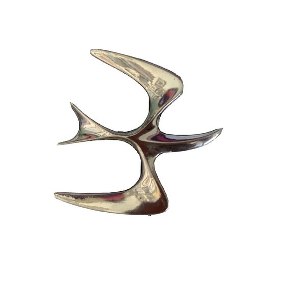 SARAH COVENTRY Silver Tone SEAGULL Bird In Flight Pin Brooch